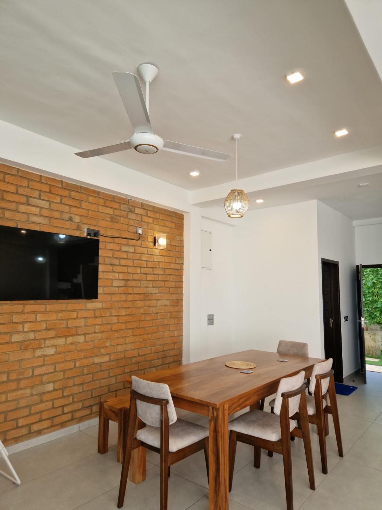 Kaas Villas - Entire Two Bedroom Villa With Private Pool & Garden ดิคเวลลา ภายนอก รูปภาพ