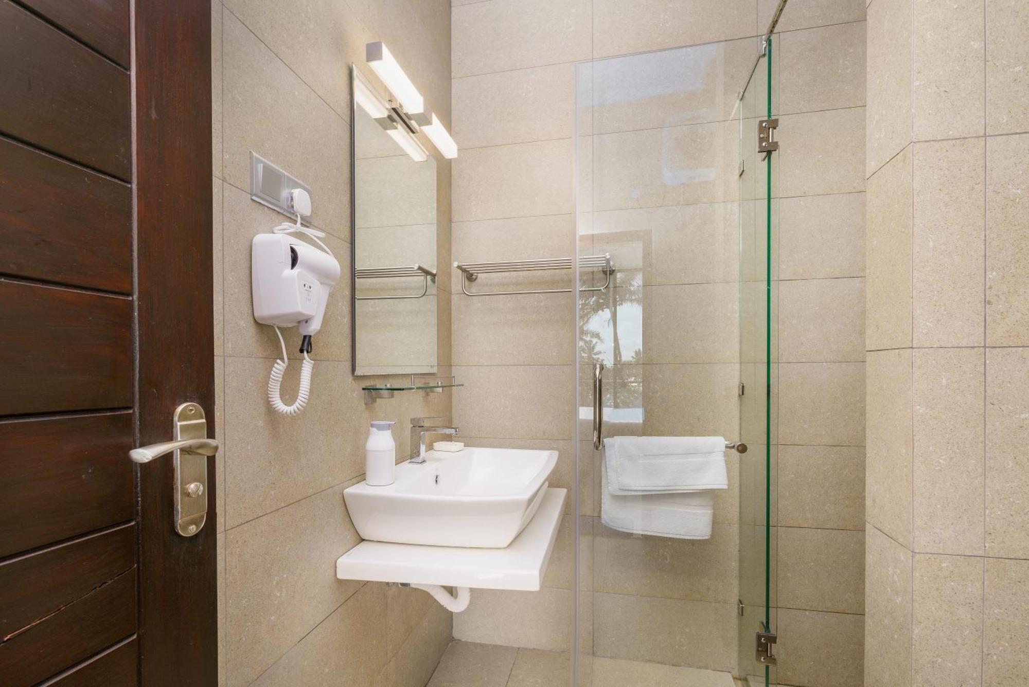 Kaas Villas - Entire Two Bedroom Villa With Private Pool & Garden ดิคเวลลา ภายนอก รูปภาพ